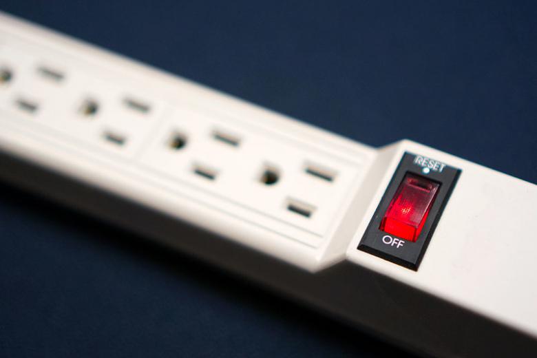 Outlet power strip